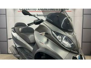 VENDO PIAGGIO MP3 300 SPORT LT ABS (2017 - 18) USATA A ROMA (CODICE 9901014) - MOTO.IT