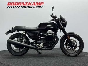 MOTO GUZZI V 7 STONE 35 KW ZWART
