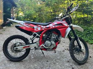 SWM RS 125 R ROSSO