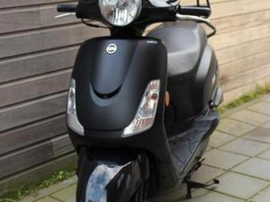 SYM FIDDLE 2, ZWART + BEENKLEED — SCOOTERS | SYM — MARKTPLAATS