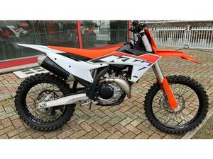 VENDO KTM 450 SX-F (2023) USATA A TORTONA (CODICE 9896897) - MOTO.IT
