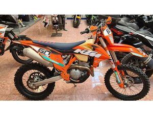 VENDO KTM 250 EXC-F SIX DAYS (2022) USATA A PRATO (CODICE 9896410) - MOTO.IT