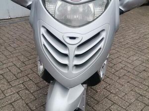 KYMCO GRAND DINK 50 MIT PAPIER UND SCHLÜSSEL