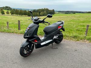 PEUGEOT SPEEDFIGHT 4 - 50 CCM - 2T - TOTAL EDITION