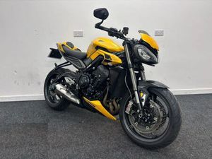 TRIUMPH STREET TRIPLE 765RS * QUICK SHIFT - OHLINS SHOCK - READY TO RIDE AWAY**