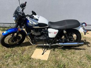 TRIUMPH BONNEVILLE T100 LIMITOWANY PIOTRÓW