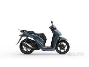 HONDA SH 150 - CON BAULETTO KEYLESS E PARABRE...