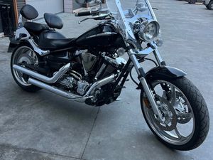 YAMAHA RAIDER 1900 TOP →