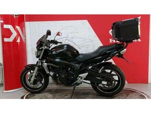 VENDO YAMAHA FZ6 (2004 - 07) USATA A PEDEROBBA (CODICE 9900687) - MOTO.IT