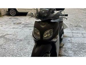 VENDO YAMAHA XENTER 150 (2015 - 17) USATA A NAPOLI (CODICE 9896658) - MOTO.IT