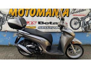 VENDO HONDA SH 350 (2021 - 24) USATA A CREVOLADOSSOLA (CODICE 9898971) - MOTO.IT