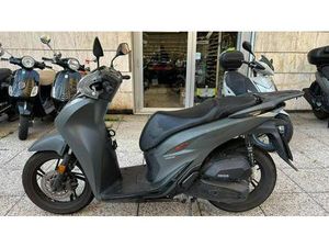 VENDO HONDA SH 150I (2020 - 23) USATA A BOLOGNA (CODICE 9899771) - MOTO.IT