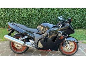 VENDO HONDA CBR 1100 XX SUPERBLACKBIRD (1999 - 00) USATA A SARONNO (CODICE 9898350) - MOTO.IT