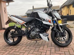 KTM 990 SUPER DUKE