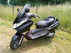 PIAGGIO X8 - 250IE MIT TÜV 2027