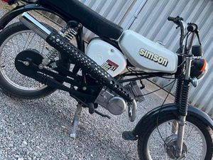 SIMSON S51 - KLASSIKER IN WEIß/SCHWARZ