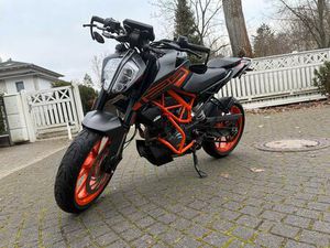 KTM DUKE 125 2022