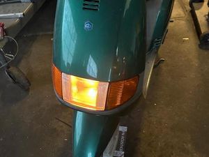 PIAGGIO SFERA 50 NSL ROLLER GRÜN 23.000KM
