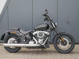 HARLEY-DAVIDSON STREET BOB