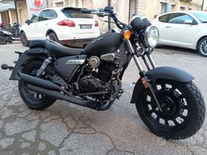 CUSTOM KEEWAY SUPERLIGHT 125