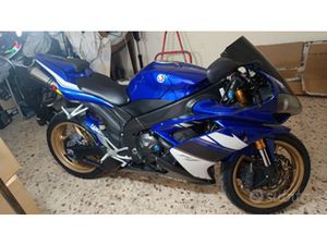 YAMAHA R1 MODELLO 08