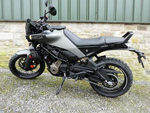 HUSQVARNA SVARTPILEN 401 X-RING EURO 5 398 CC