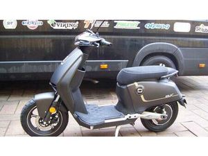 VENDO SUPER SOCO CUX (2019 - 24) NUOVA A BORGOSATOLLO (CODICE 8263580) - MOTO.IT