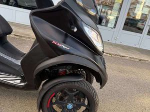 PIAGGIO MP3 500