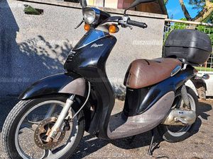 50 NAGYKEREKŰ ROBOGÓ