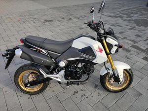 HONDA MSX 125 GROM - NUR 2700 KM TOP ZUSTAND