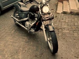 HONDA VT600 CHOPPER MATTSCHWARZ - TÜV 12/26 , 34PS