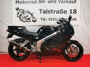 VFR 750 RC 36/2 NUR 42609 KM!!