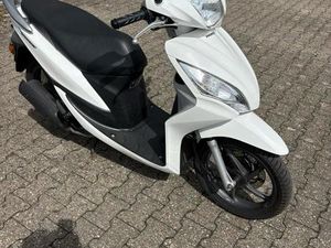 HONDA VISION AF 72 NSC 50 MIT NEUEN SERVICE UND REIFEN