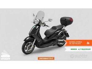 PIAGGIO BEVERLY SCOOTER