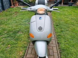 VESPA ET2 MIT VERSICHERUNG UND WENIG KM