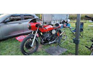 YAMAHA RD 250 AC CAFE RACER RENNMASCHINE