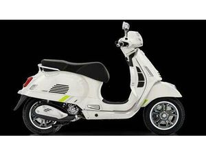 VENDO VESPA GTS 125 SUPER TECH (2025) NUOVA A GENOVA (CODICE 9899907) - MOTO.IT