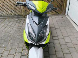 ELEKTROROLLER FUTURA FALCON OHNE AKKU