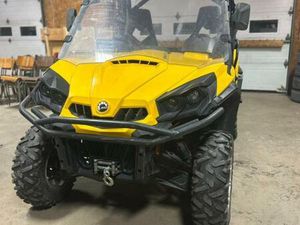 BRP CAN-AM COMMANDER 1000 2011