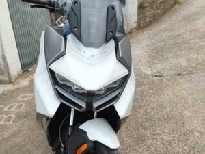 BMW - C400GT