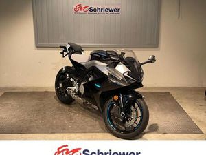 CF MOTO 675 SR-R VORFÜHRER