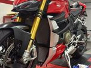 DUCATI STREETFIGHTER V4S