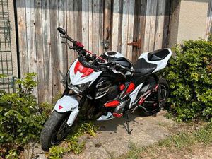 ② KAWASAKI Z800