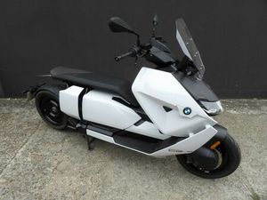 BMW CE 04 2022 400 CM3 | SCOOTER | 8 464 KM | BLANC | 94190 VILLENEUVE ST GEORGES