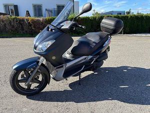 YAMAHA XMAX - YP125R