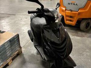 ZIP 4 TAKT — SCOOTERS | PIAGGIO — MARKTPLAATS