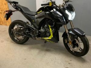 ZONTES 125 URBAN 2022 125 CM3 | MOTO ROADSTER | 7 448 KM | NOIR | 79000 NIORT