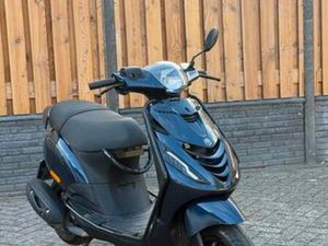 PIAGGIO ZIP SP 2000 | NIEUWSTAAT 2024 — SCOOTERS | PIAGGIO — MARKTPLAATS