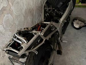 SUZUKI GSXR 600 K2 BASTLERPROJEKT