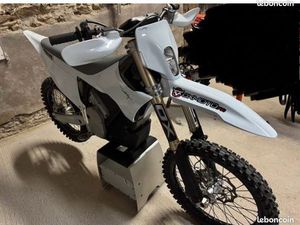 STARK VARG EX ENDURO 10H